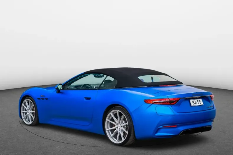 Maserati GranCabrio din 2024 cu 12.000 km - oferta MAS216608 - foto 3