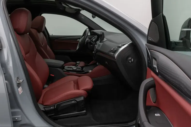 BMW X4 (Seria X) din 2023 cu 26.917 km - oferta BMW216609 - foto 24