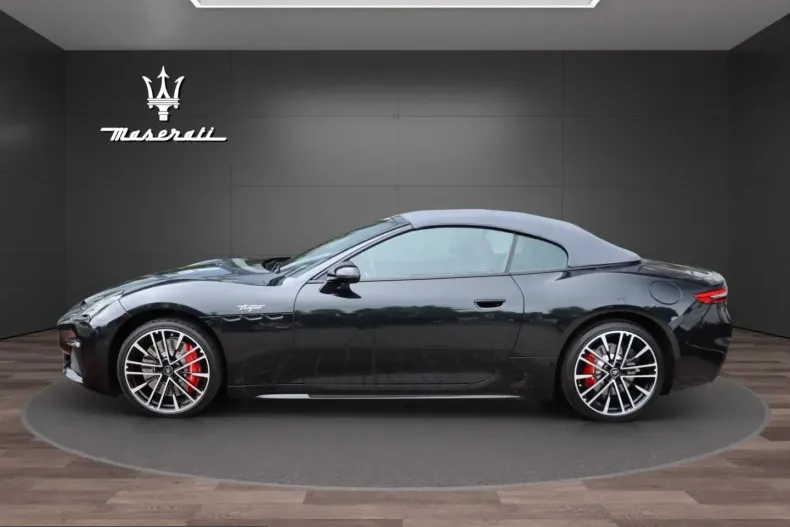 Maserati GranCabrio din 2024 cu 16.500 km - oferta MAS216610 - foto 3