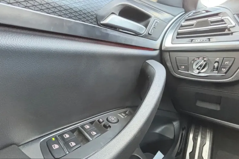 BMW X4 (Seria X) din 2023 cu 29.344 km - oferta BMW216611 - foto 15