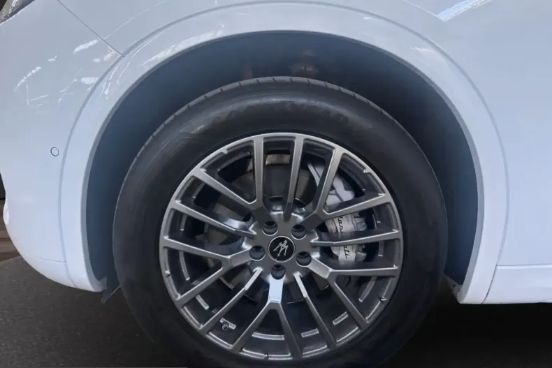 Maserati Grecale din 2024 cu 9.132 km - oferta MAS216612 - foto 19