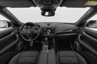 Maserati Levante din 2025 cu 10.900 km - oferta MAS216613 - foto 10