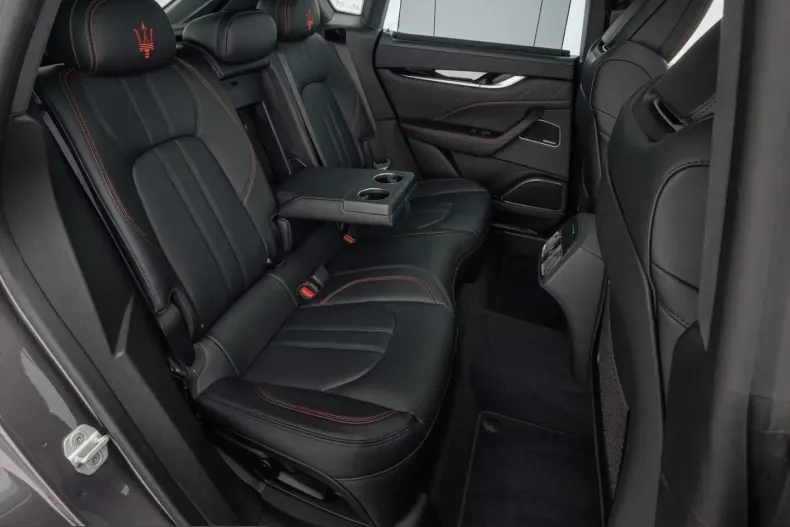 Maserati Levante din 2025 cu 10.900 km - oferta MAS216613 - foto 21