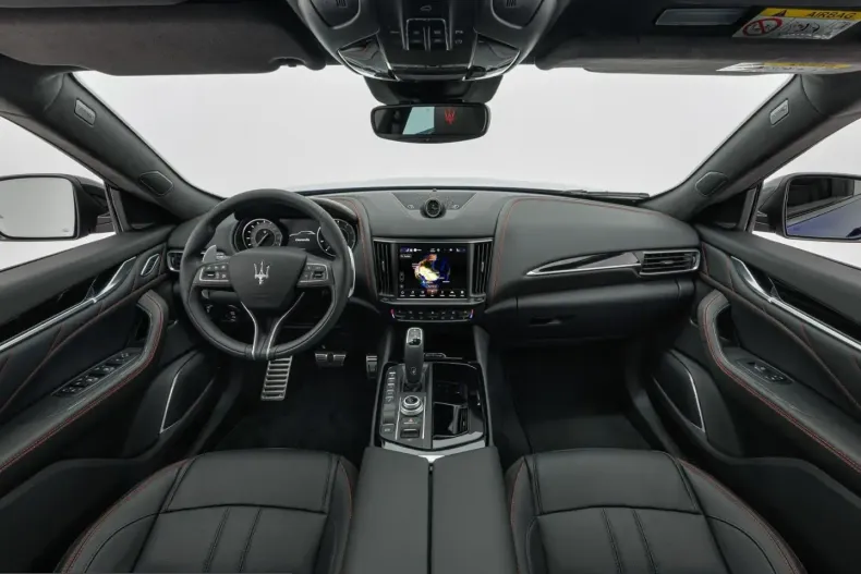 Maserati Levante din 2024 cu 25.500 km - oferta MAS216614 - foto 6