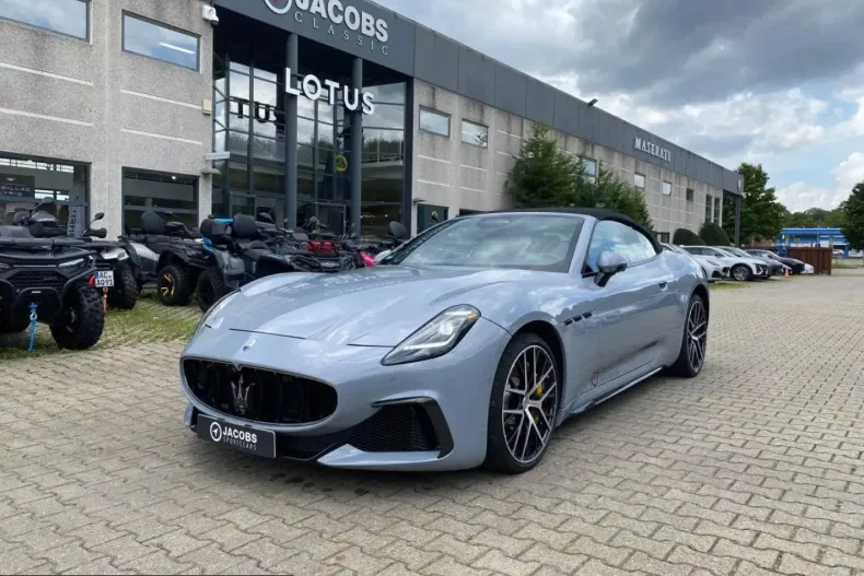 Maserati GranCabrio din 2024 cu 15.000 km - oferta MAS216616 - foto 1