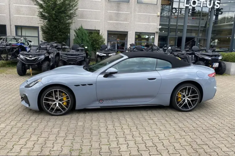 Maserati GranCabrio din 2024 cu 15.000 km - oferta MAS216616 - foto 2