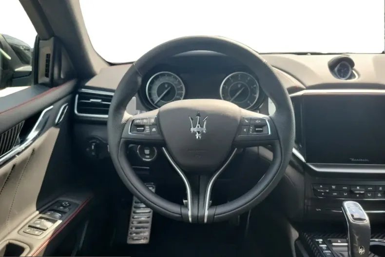 Maserati Ghibli din 2025 cu 22.500 km - oferta MAS216620 - foto 6