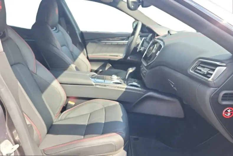 Maserati Ghibli din 2025 cu 22.500 km - oferta MAS216620 - foto 9