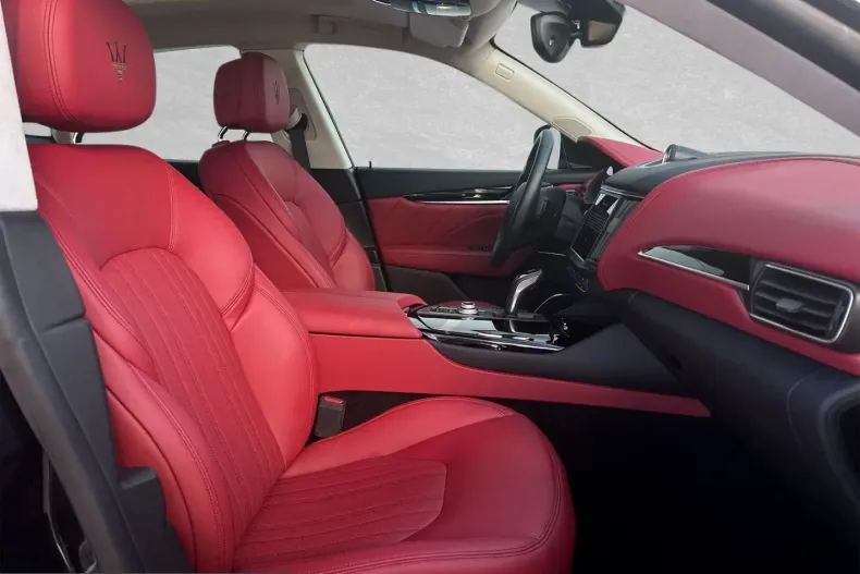 Maserati Levante din 2024 cu 6.250 km - oferta MAS216621 - foto 3