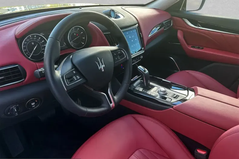 Maserati Levante din 2024 cu 6.250 km - oferta MAS216621 - foto 10