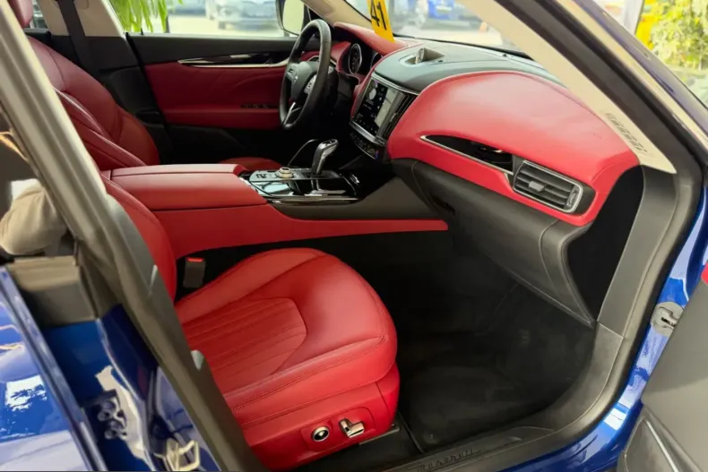 Maserati Levante din 2024 cu 6.500 km - oferta MAS216623 - foto 30