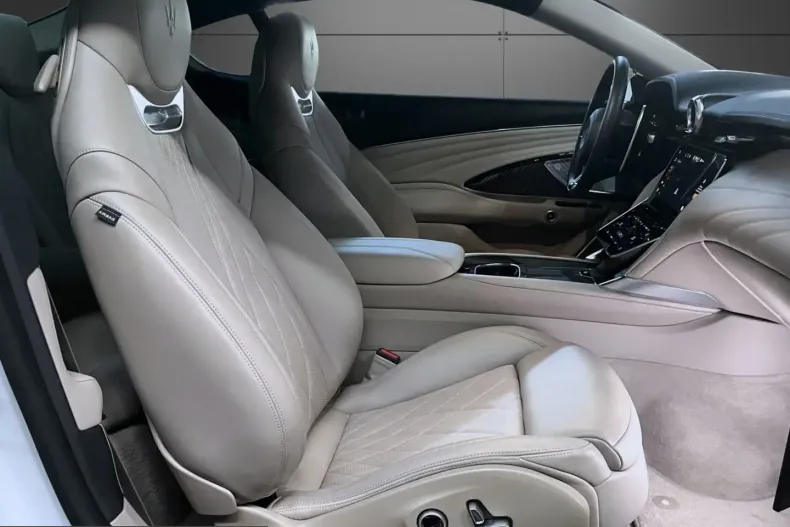 Maserati Granturismo din 2024 cu 6.132 km - oferta MAS216624 - foto 14