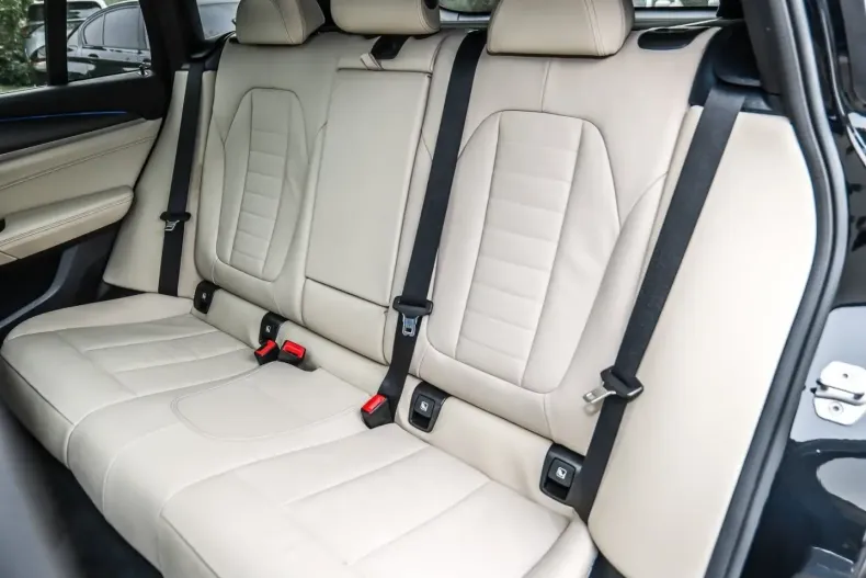BMW X4 (Seria X) din 2025 cu 35.824 km - oferta BMW216625 - foto 19