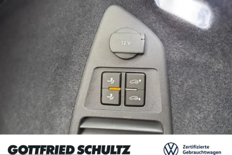 Volkswagen Touareg din 2025 cu 18.699 km - oferta VOL216633 - foto 13