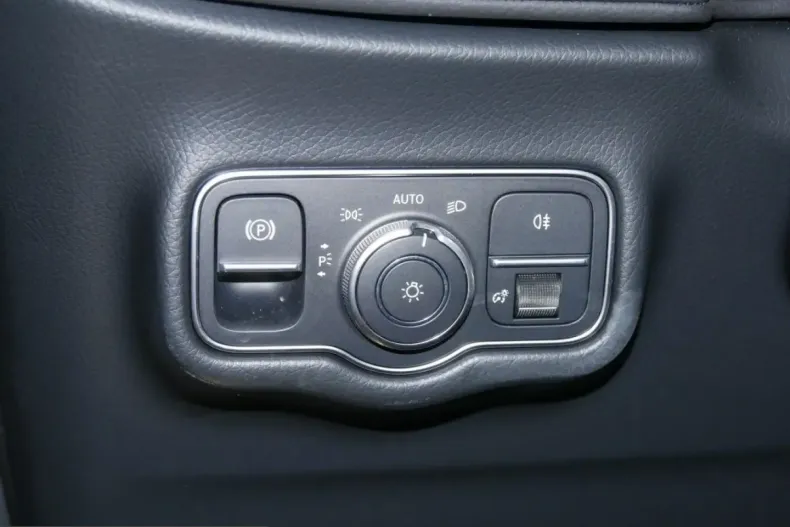 Mercedes-Benz G 63 AMG (Clasa G) din 2025 cu 14.057 km - oferta MER216638 - foto 15
