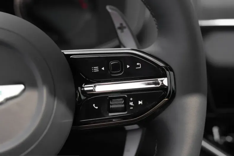 Aston Martin DBX din 2024 cu 18.000 km - oferta AST216642 - foto 24