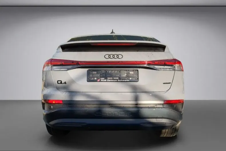Audi Q4 e-tron din 2025 cu 15.000 km - oferta AUD216643 - foto 4