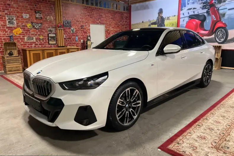 BMW 520 (Seria 5) din 2024 cu 25.176 km - oferta BMW216649 - foto 2