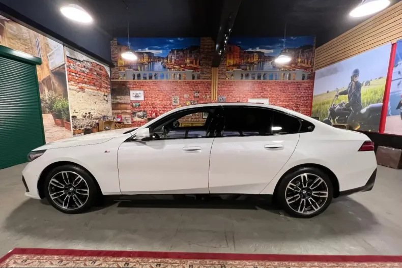 BMW 520 (Seria 5) din 2024 cu 25.176 km - oferta BMW216649 - foto 4