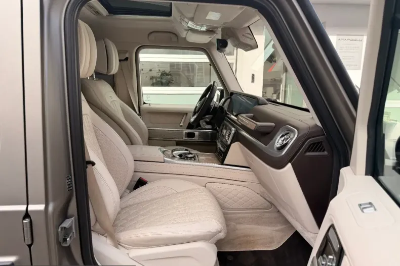 Mercedes-Benz G 63 AMG (Clasa G) din 2023 cu 34.900 km - oferta MER216650 - foto 13