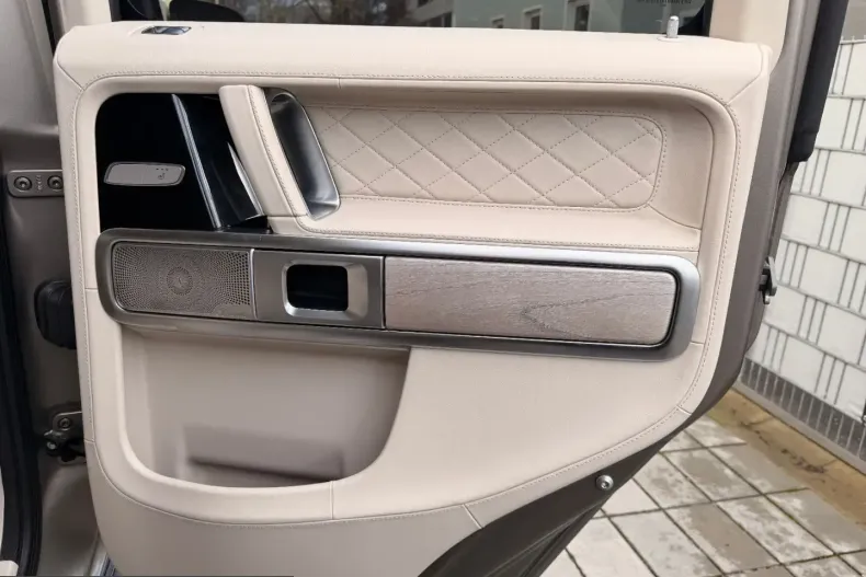 Mercedes-Benz G 63 AMG (Clasa G) din 2023 cu 34.900 km - oferta MER216650 - foto 28