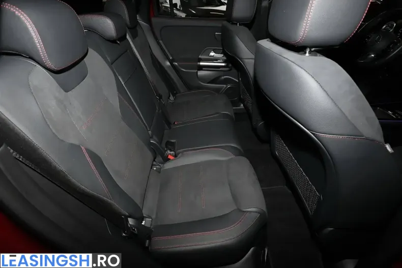 Mercedes-Benz GLA 220 (Clasa GLA) din 2024 cu 4.690 km - oferta MER216666 - foto 6