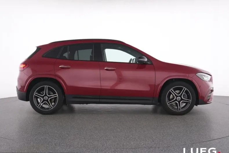 Mercedes-Benz GLA 220 (Clasa GLA) din 2023 cu 28.100 km - oferta MER216674 - foto 11