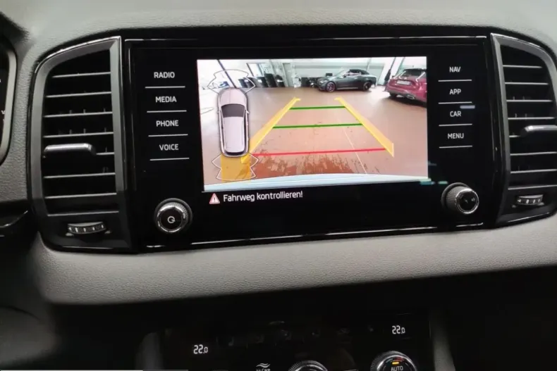 Skoda Karoq din 2026 cu 15 km - oferta SKO216675 - foto 11