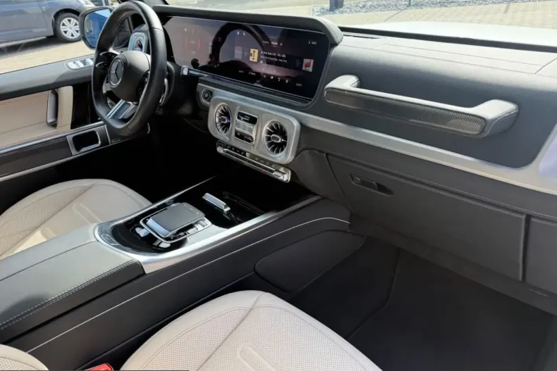 Mercedes-Benz G 450 (Clasa G) din 2024 cu 19.990 km - oferta MER216692 - foto 13