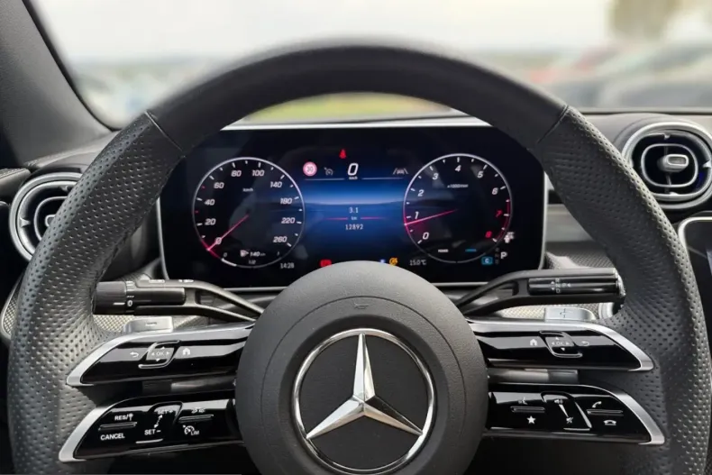 Mercedes-Benz CLE 300 (Clasa CLE) din 2025 cu 12.884 km - oferta MER216697 - foto 9