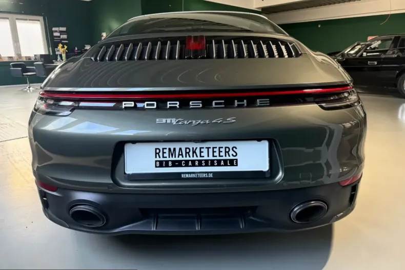 Porsche 911 din 2023 cu 13.500 km - oferta POR216698 - foto 6