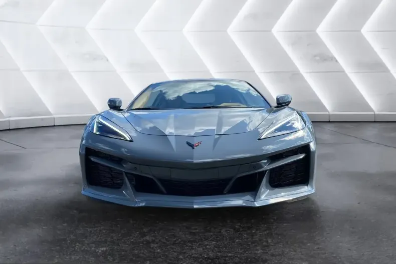 Corvette C8 din 2025 cu 30 km - oferta COR216702 - foto 2