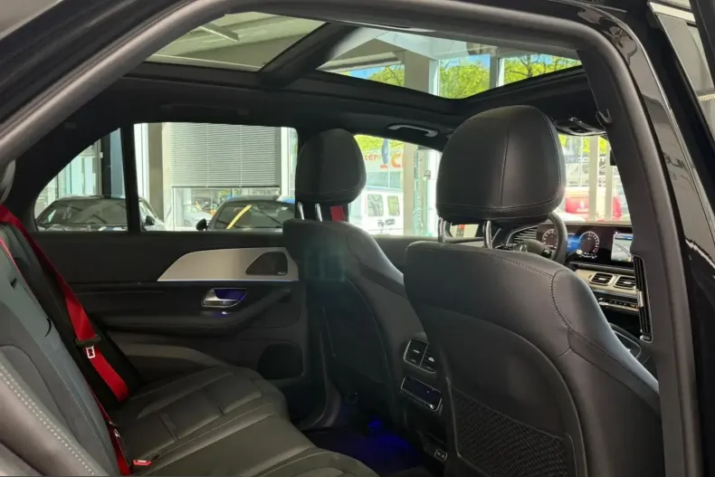 Mercedes-Benz GLE 53 AMG (Clasa GLE) din 2025 cu 15.119 km - oferta MER216709 - foto 20