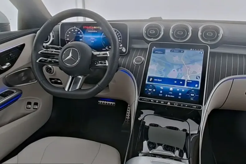 Mercedes-Benz CLE 300 (Clasa CLE) din 2025 cu 8.000 km - oferta MER216710 - foto 4