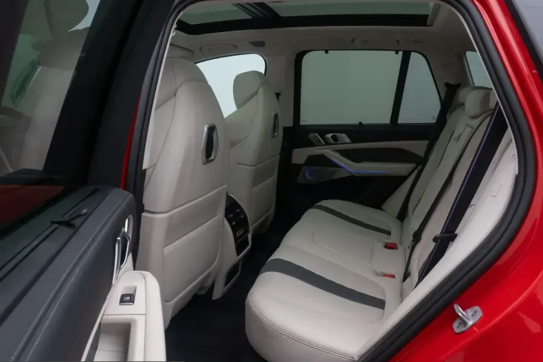 BMW X5 (Seria X) din 2025 cu 10.617 km - oferta BMW216714 - foto 25