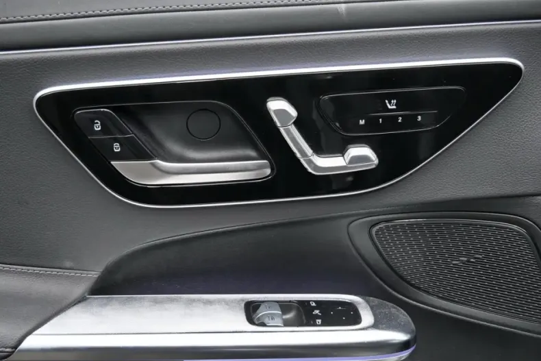 Mercedes-Benz CLE 300 (Clasa CLE) din 2025 cu 13.500 km - oferta MER216722 - foto 11