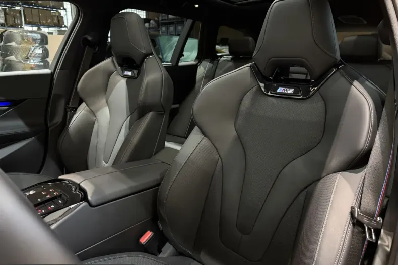BMW M5 (Seria 5) din 2025 cu 18.500 km - oferta BMW216724 - foto 8