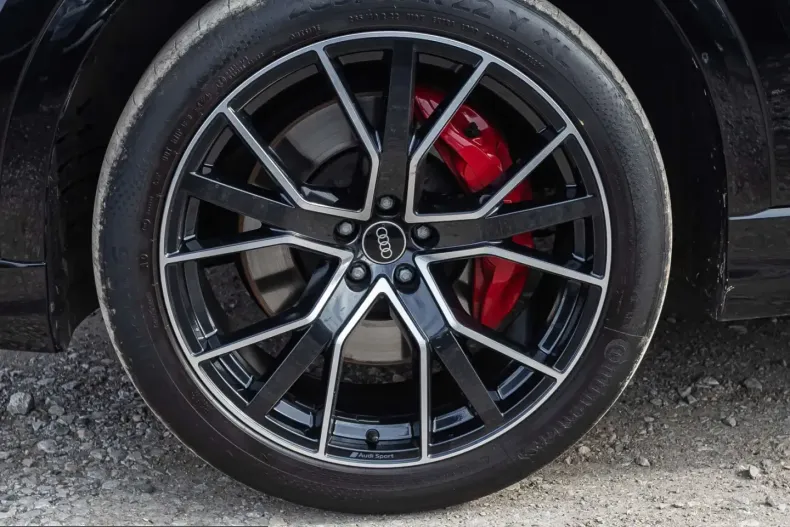 Audi SQ8 din 2022 cu 104.140 km - oferta AUD216735 - foto 6