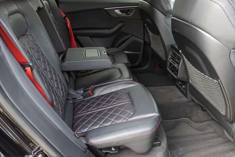 Audi SQ8 din 2022 cu 104.140 km - oferta AUD216735 - foto 19