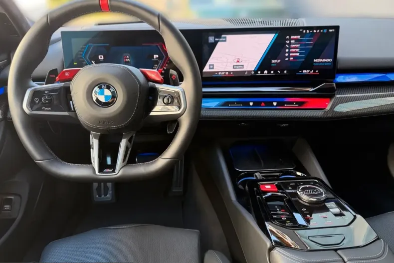 BMW M5 (Seria 5) din 2025 cu 19.900 km - oferta BMW216739 - foto 10