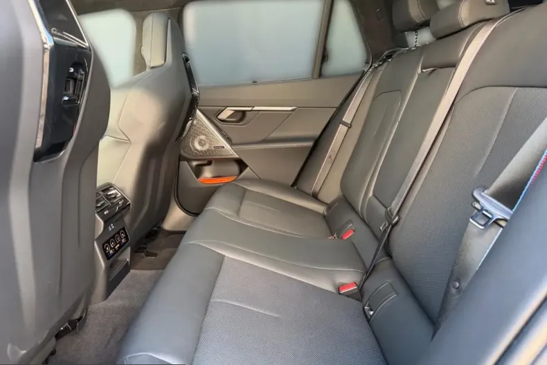 BMW M5 (Seria 5) din 2025 cu 19.900 km - oferta BMW216739 - foto 11
