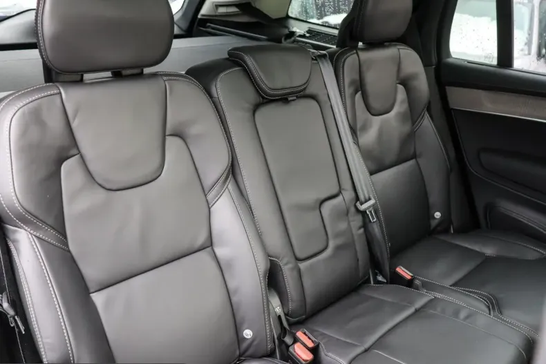 Volvo XC90 din 2025 cu 13.000 km - oferta VOL216742 - foto 4