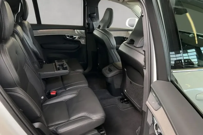 Volvo XC90 din 2025 cu 21.722 km - oferta VOL216746 - foto 21
