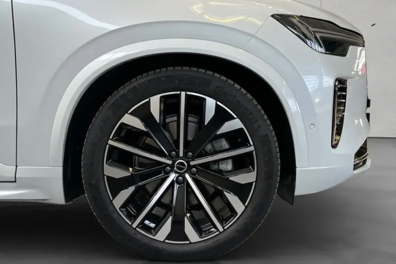 Volvo XC90 din 2025 cu 21.722 km - oferta VOL216746 - foto 29