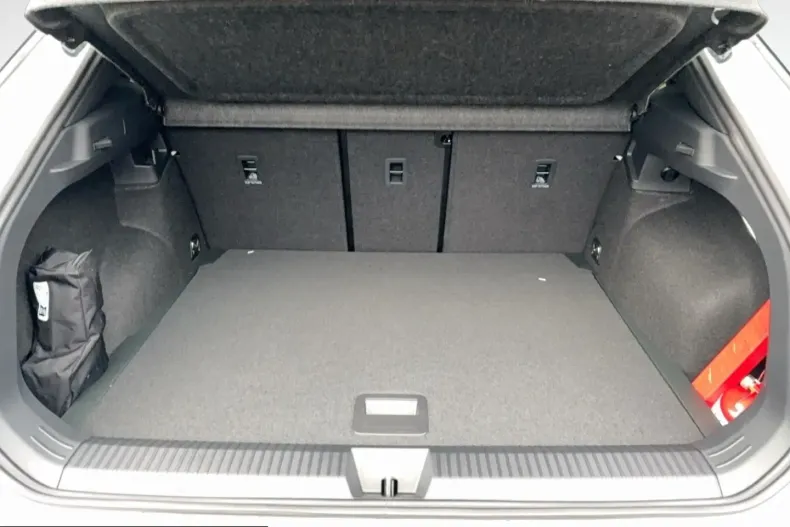Volkswagen T-Roc din 2025 cu 2.900 km - oferta VOL216748 - foto 13
