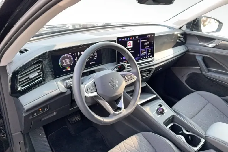 Volkswagen Tiguan din 2025 cu 13.000 km - oferta VOL216754 - foto 12