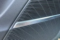 Audi Q8 din 2023 cu 15.480 km - oferta AUD216759 - foto 8