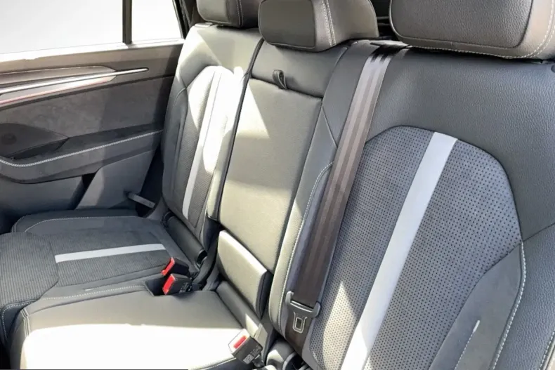 Skoda Kodiaq din 2025 cu 6.500 km - oferta SKO216760 - foto 11