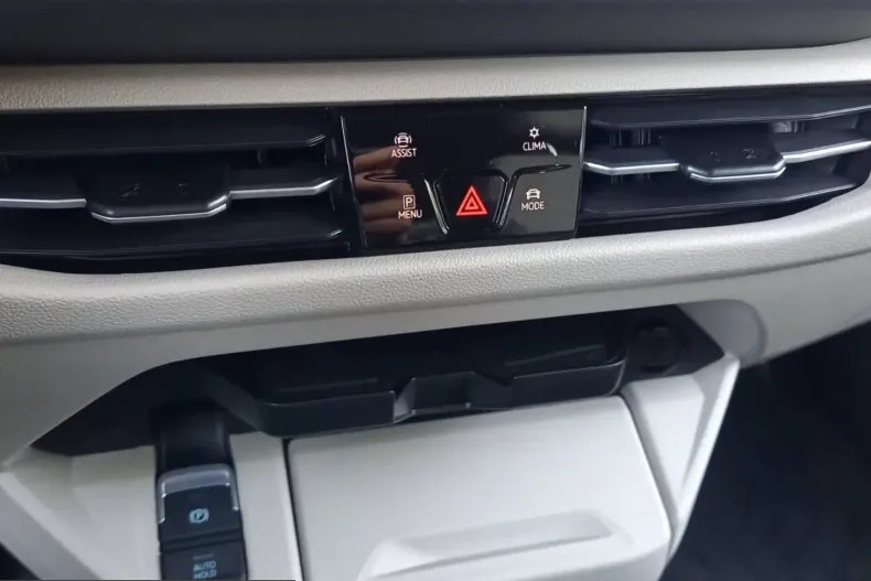 Volkswagen Multivan din 2025 cu 5.000 km - oferta VOL216766 - foto 34