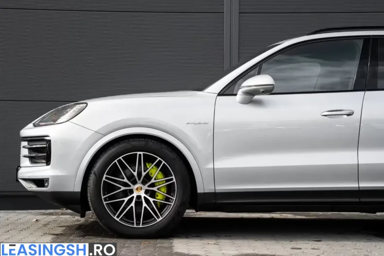 Porsche Cayenne din 2024 cu 27.412 km - oferta POR216775 - foto 6